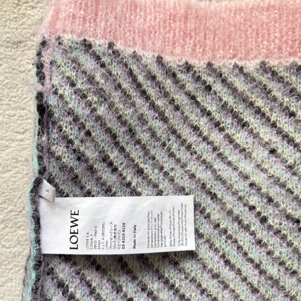 Stunning Loewe Mohair Unicorn Sweater. Used only once. - Picture 7 of 7